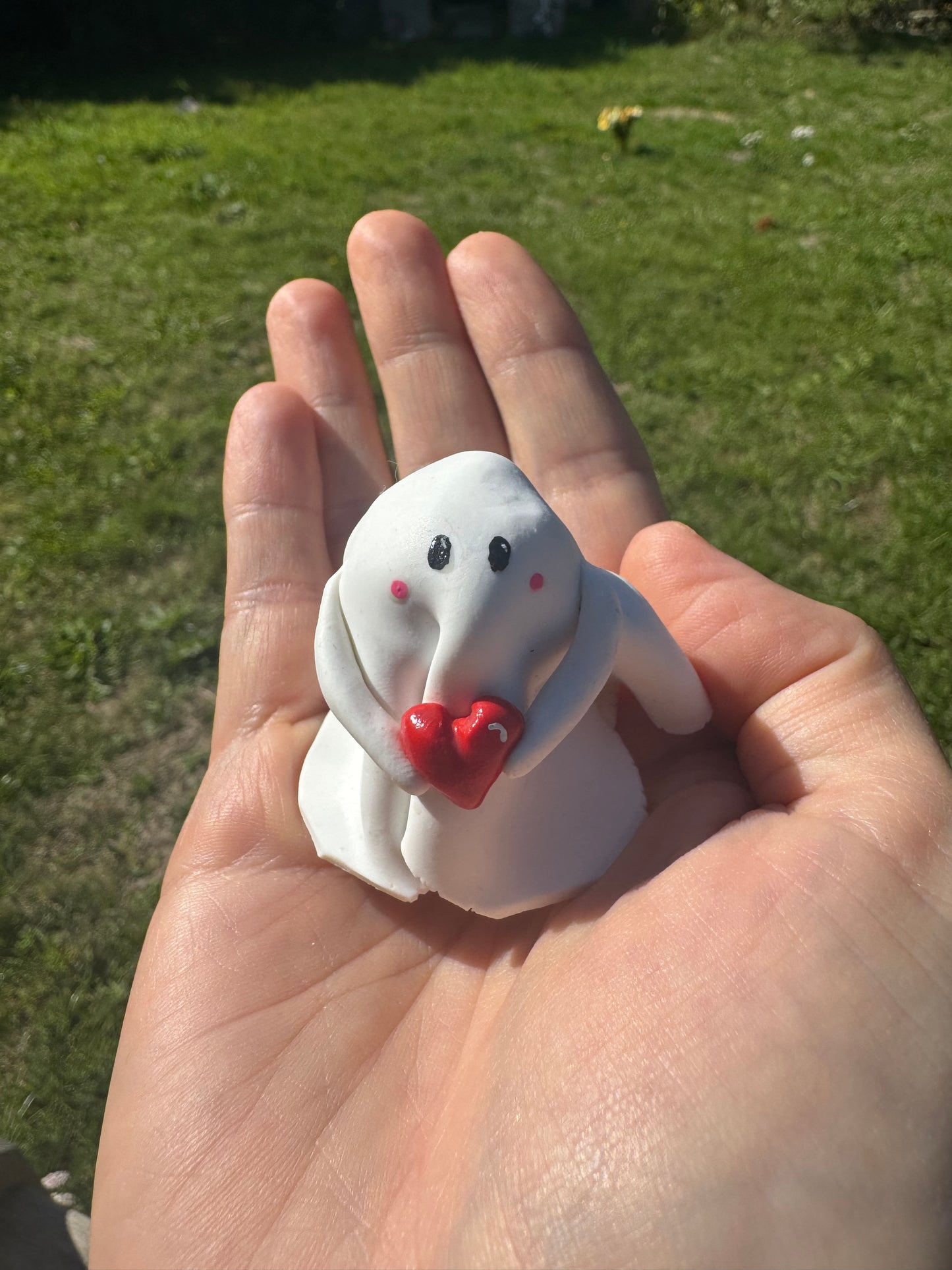 Love Heart Ghost Buddy Figure: Classic White Ghost