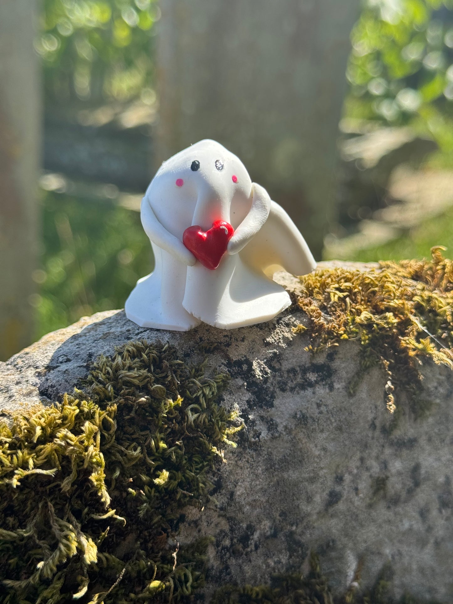 Love Heart Ghost Buddy Figure: Classic White Ghost