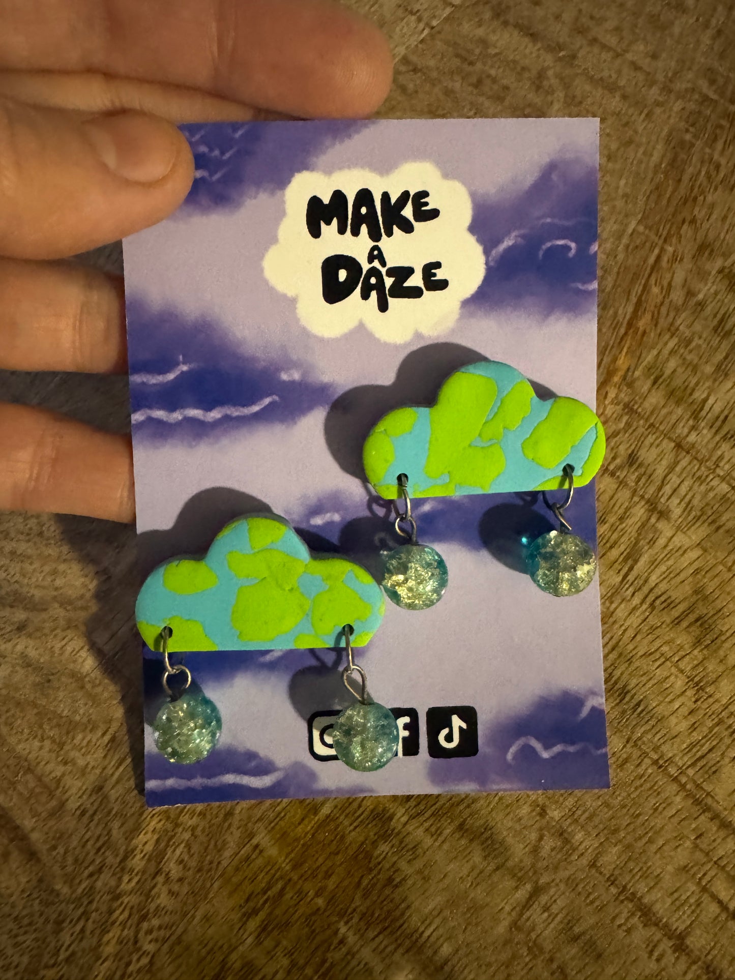 Cloud stud statement dangles with crack effect beads