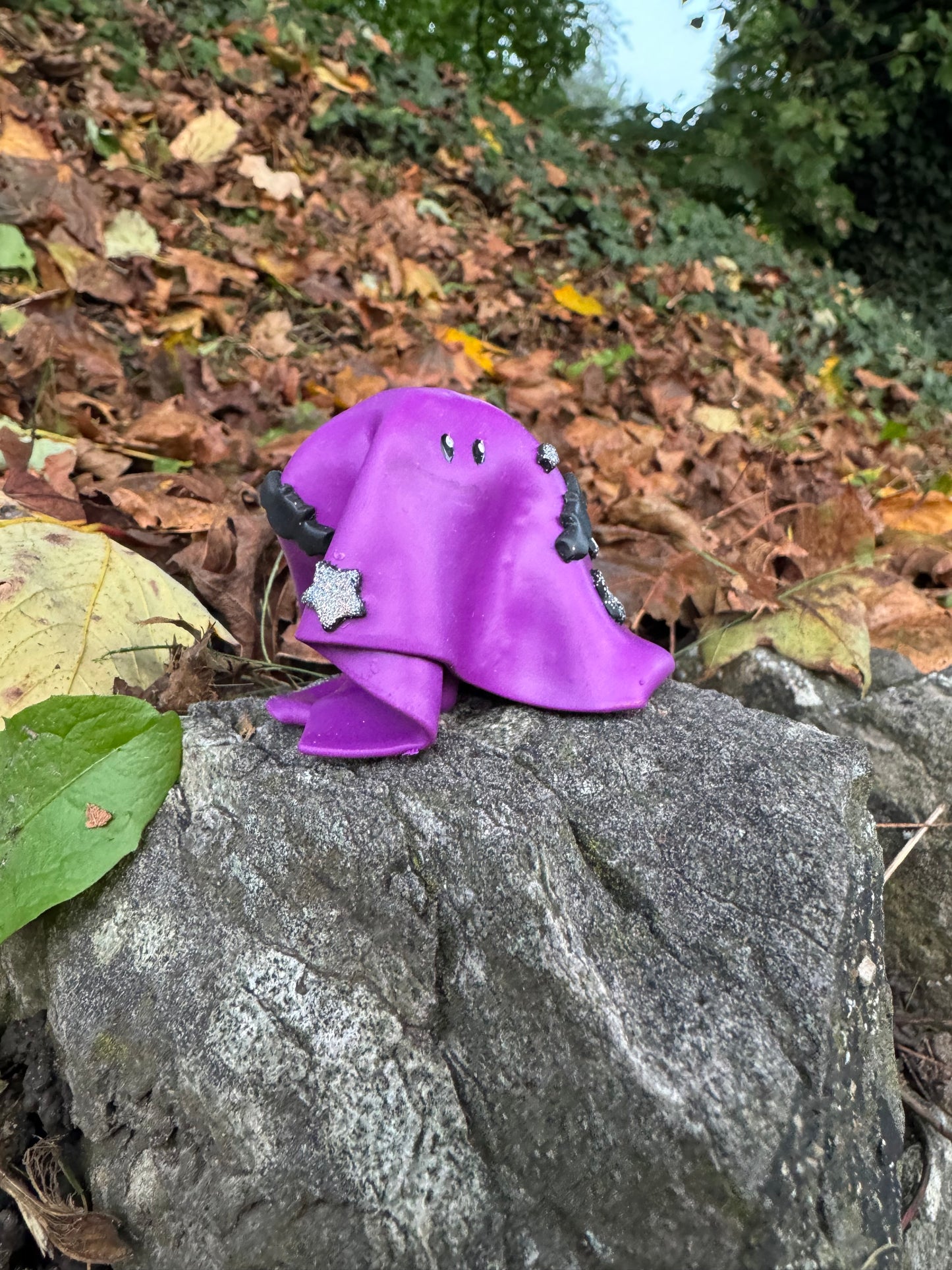 Ghost Buddy Figure: Purple Ghost with bats and glitter stars