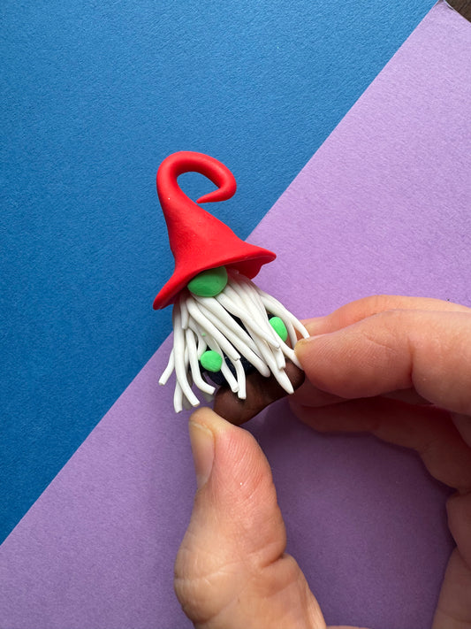 Red Hat Traditional Gnome Buddy