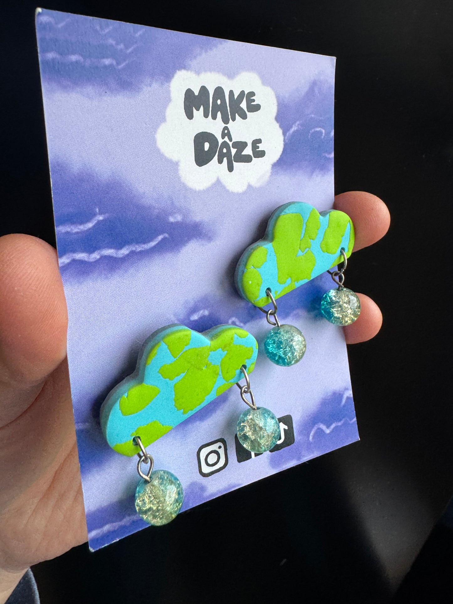 Cloud stud statement dangles with crack effect beads